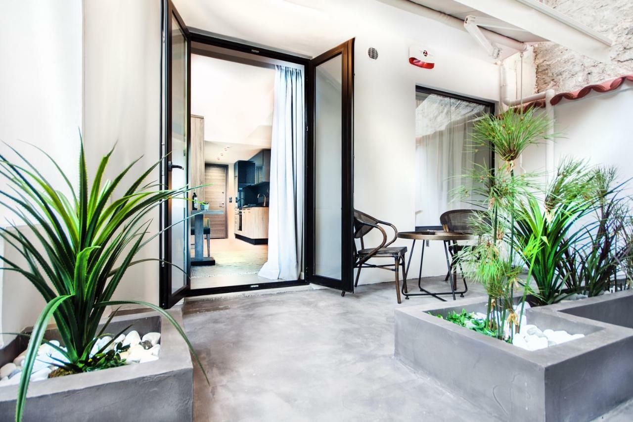 Comfort Studios In Kolonaki Athens Exterior photo